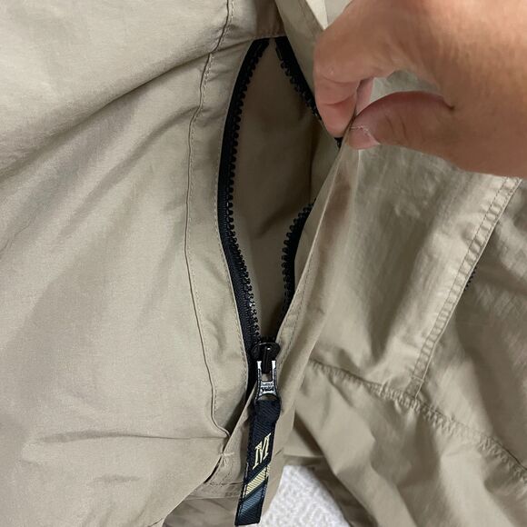 Disney Catalog Mens XL Authentic Swell Gear Quarter Zip Raingear Windbreaker - Picture 6 of 12